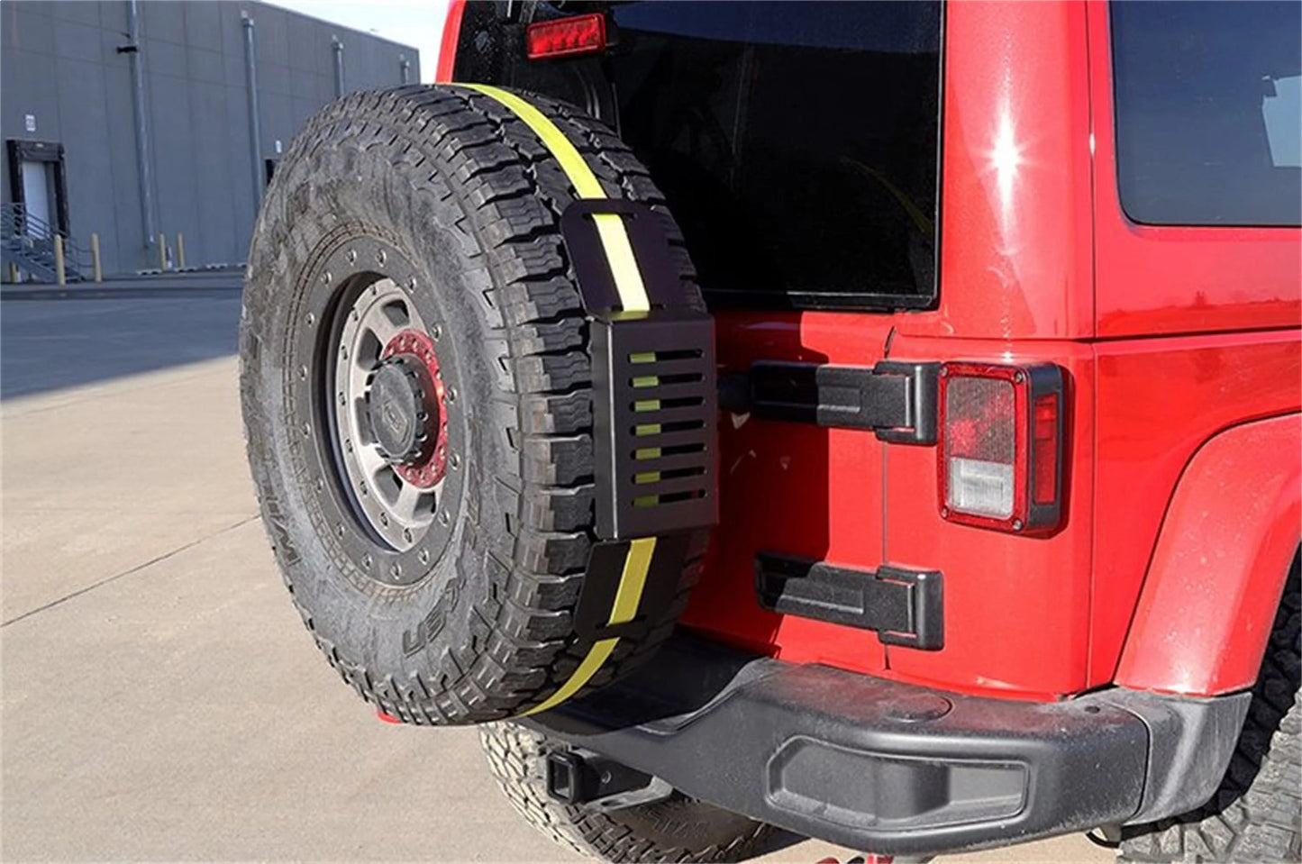 SPARE TIRE CARRIER